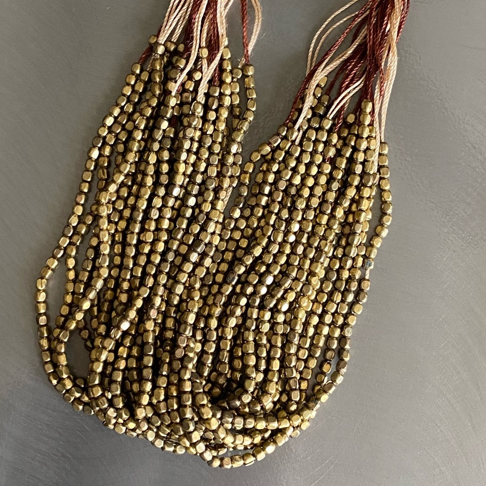 Beaded brass twist necklace - Picture 3 of 6
